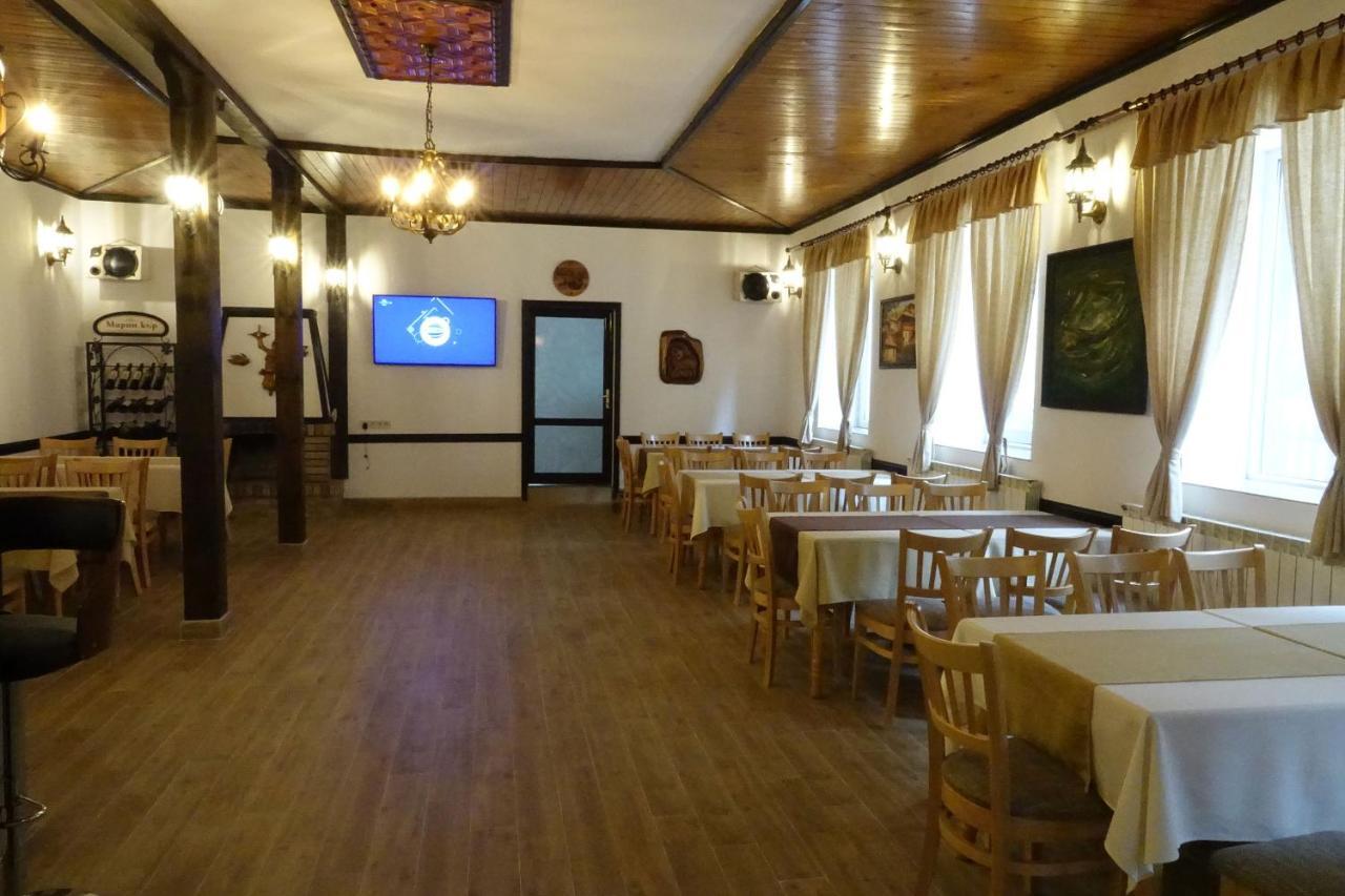 Семеен Хотел Орфей Teshel Exterior photo